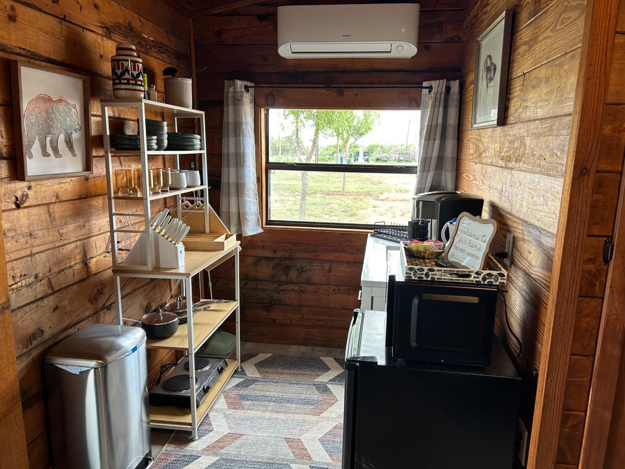 לובוק Tack Room מראה חיצוני תמונה